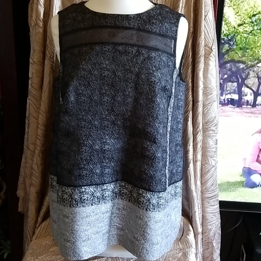Lafayette 148 New York sleeveless blouse